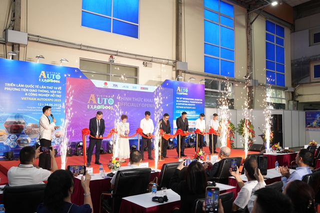 Gần 200 doanh nghiệp hội tụ tại Vietnam AutoExpo 2025: Đòn bẩy thần tốc cho công nghiệp ô tô Việt - Ảnh 2.