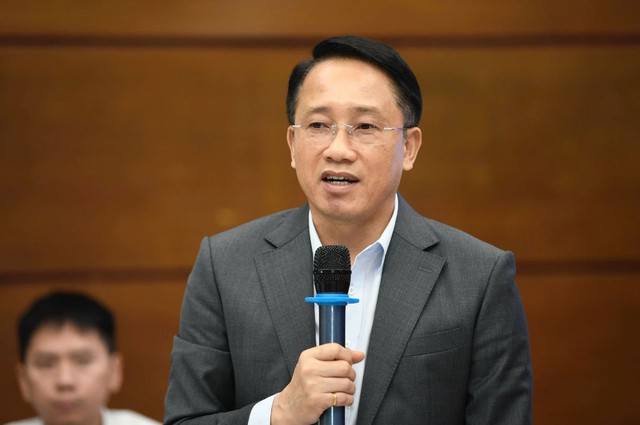 Tại sao doanh nghiệp lớn có các ưu đãi thuế quan, tính toán lỗ lãi trong khi hộ kinh doanh lại đóng thuế theo doanh thu? Đây là câu trả lời của Cục Thuế - Ảnh 1.
