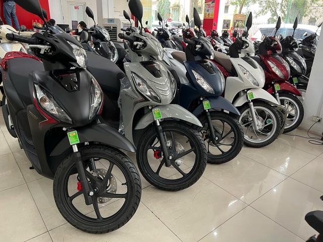 Honda Vision giảm hơn 20 triệu đồng so với thời điểm sốt giá - thấp hiếm có trong lịch sử - Ảnh 3.