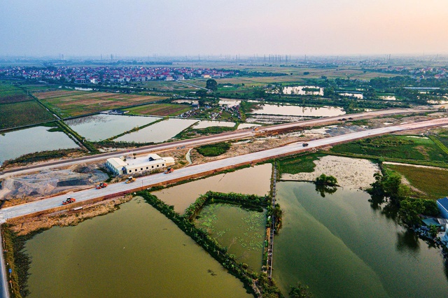 Siêu vành đai 86.000 tỷ vừa đạt một kỳ tích quan trọng sau khi Thủ tướng yêu cầu hoàn thành sớm một năm - Ảnh 2. Siêu vành đai 86.000 tỷ vừa đạt một kỳ tích quan trọng sau khi Thủ tướng yêu cầu hoàn thành sớm một năm - Ảnh 2.