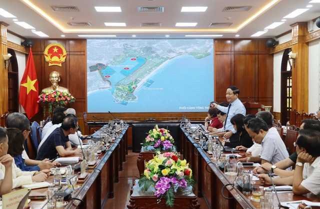 Diễn biến mới tại dự án khu nghỉ dưỡng cao cấp và siêu du thuyền 4.360ha tại Bình Định, có sự tham gia của tỷ phú quốc tế và quỹ đầu tư đến từ Thụy Sỹ- Ảnh 1. Diễn biến mới tại dự án khu nghỉ dưỡng cao cấp và siêu du thuyền 4.360ha tại Bình Định, có sự tham gia của tỷ phú quốc tế và quỹ đầu tư đến từ Thụy Sỹ- Ảnh 1.