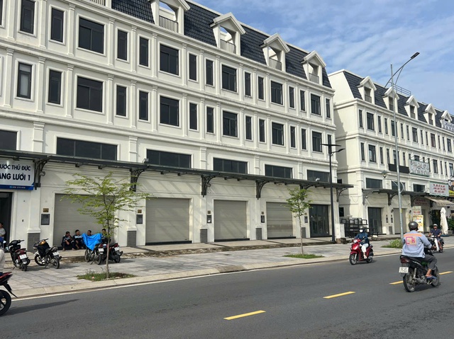 Shophouse triệu đô khu ven Tp.HCM: Chỗ hắt hiu, nơi sôi động, sự thật phía sau ít ai ngờ - Ảnh 7.