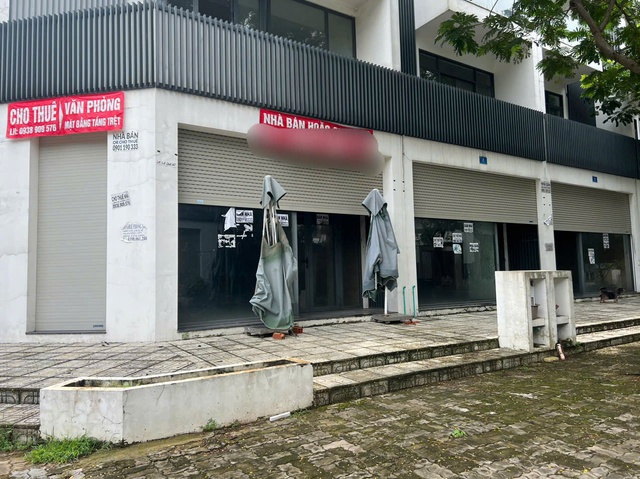 Shophouse triệu đô khu ven Tp.HCM: Chỗ hắt hiu, nơi sôi động, sự thật phía sau ít ai ngờ - Ảnh 1.