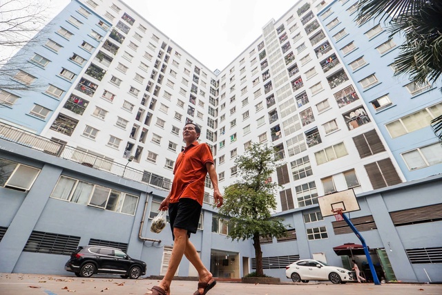 Thủ tướng Chính phủ: Nhà ở xã hội không phải nằm ở nơi “khỉ ho cò gáy", đất “đầu thừa đuôi thẹo”, thủ tục sẽ cắt giảm ít nhất 350 ngày- Ảnh 1.