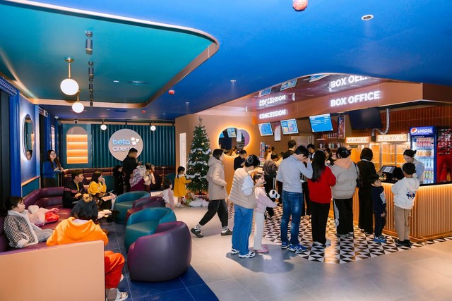 Shark Minh Beta tiết lộ tham vọng sở hữu phim trăm tỷ sau cú bắt tay với Aeon: Chi phí sản xuất chỉ 1 triệu USD giống 10 năm trước nhưng con số phòng vé hiện đã tăng lên rất nhiều - Ảnh 2.