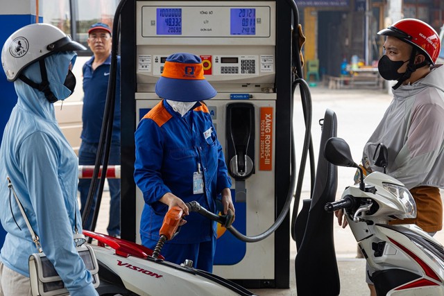 Giá xăng tiếp tục tăng vào chiều 26/6? - Ảnh 1.