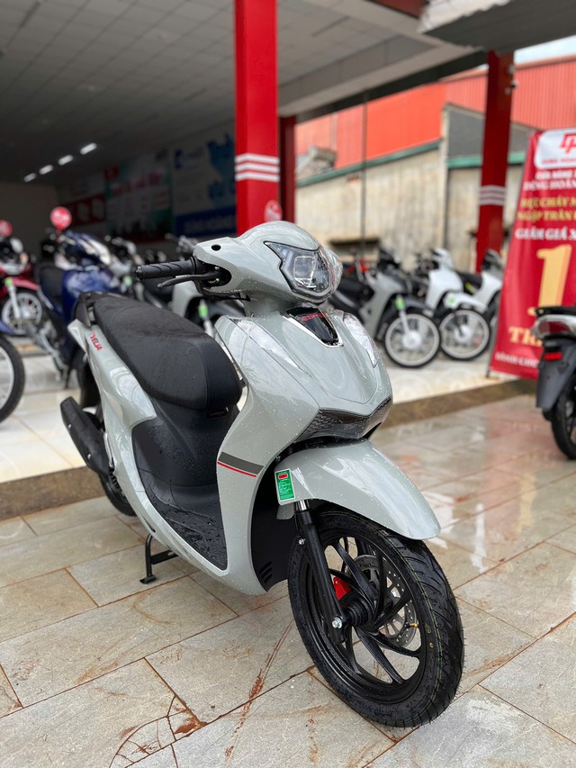 Xe ga "Made in Vietnam" giá 23 triệu đồng trình làng: Ngoại hình lai Honda Vision - SH, tiết kiệm xăng ấn tượng 1,8L/100km - Ảnh 1.