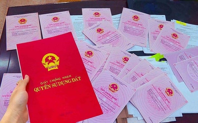 Thủ tục sang tên sổ đỏ mới nhất từ 1/7- Ảnh 1. Thủ tục sang tên sổ đỏ mới nhất từ 1/7- Ảnh 1.