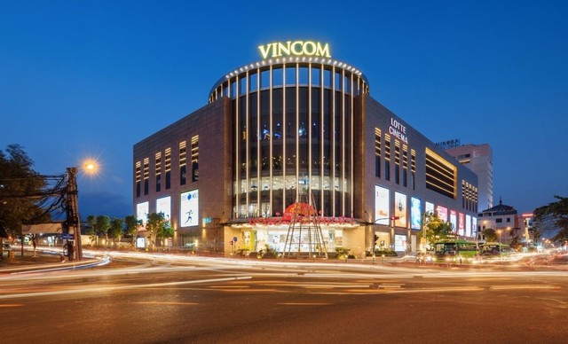 "Cá mập" ngoại kể về thương vụ rót vốn vào Vingroup, Vincom Retail tăng 100- 400%: Những khoản đầu tư vào lúc khó khăn nhất của Việt Nam lại thành công nhất- Ảnh 2. "Cá mập" ngoại kể về thương vụ rót vốn vào Vingroup, Vincom Retail tăng 100- 400%: Những khoản đầu tư vào lúc khó khăn nhất của Việt Nam lại thành công nhất- Ảnh 2.