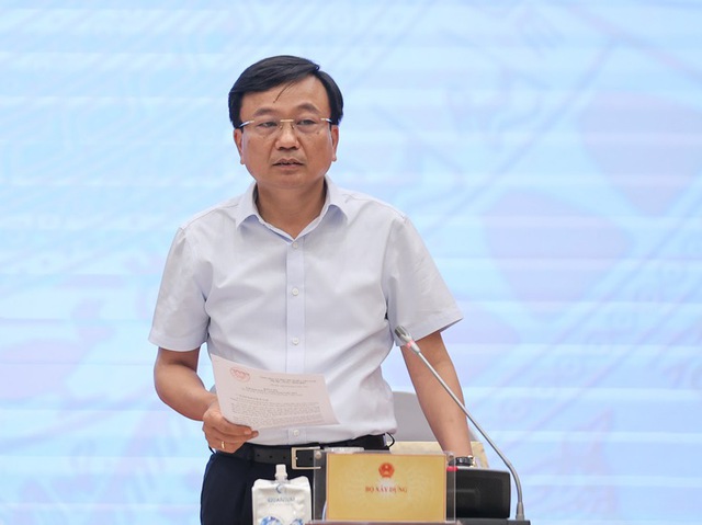 Thứ trưởng Bộ Xây dựng: Có thể miễn cấp phép ngay với những khu vực đã phê duyệt quy hoạch chi tiết 1/500, không còn việc cấp phép cho người dân xây dựng - Ảnh 1.