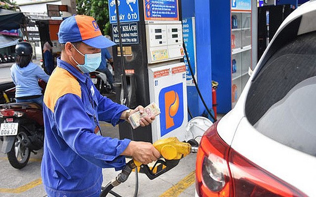 Giá xăng tăng khoảng 100 đồng/lít chiều 5/6 - Ảnh 1.