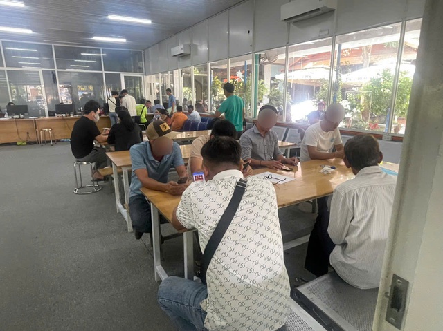 “Cá mập” từng mang hàng trăm tỉ đồng mua đất nền phía Nam, giờ thế nào?- Ảnh 1. “Cá mập” từng mang hàng trăm tỉ đồng mua đất nền phía Nam, giờ thế nào?- Ảnh 1.