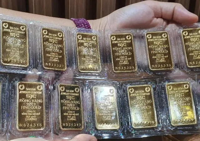Cập nhật giá vàng hôm nay ngày 1/7: Vàng miếng SJC vượt 120 triệu đồng/lượng - Ảnh 1.