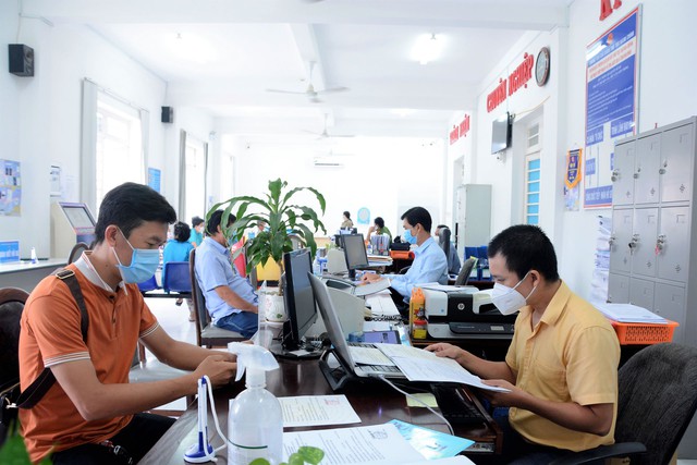 Giảm 46 loại phí, lệ phí cho người dân và doanh nghiệp đến hết năm 2026 - Ảnh 1.