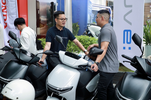 Xe máy điện Honda CUV: e chính thức bàn giao: Chỉ cho thuê không bán, giá 1,47 triệu/tháng - Ảnh 1.
