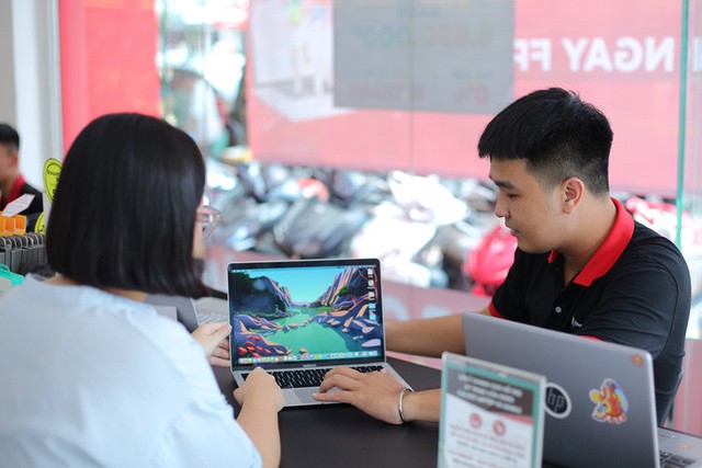 Một nhà bán lẻ 'chơi lớn', giảm tối đa 8 triệu cho tân sinh viên mua laptop mùa tựu trường năm nay  - Ảnh 1.