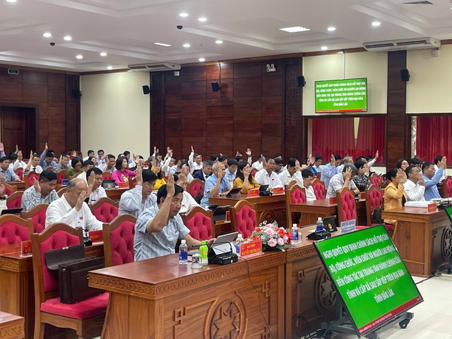 Gần 700 cán bộ làm việc tại tỉnh lớn thứ ba cả nước được hỗ trợ 5 triệu đồng mỗi tháng - Ảnh 1.