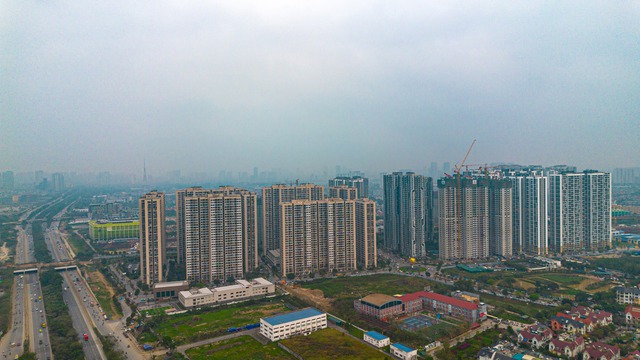 Thị trường chung cư Hà Nội sắp bùng nổ nguồn cung: Sẽ có 58.100 căn hộ từ 58 dự án được tung ra thị trường từ nay đến năm 2027 - Ảnh 1.
