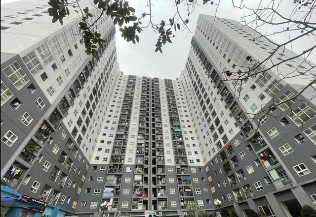 Một địa phương hỗ trợ nhà xã hội cho người đi làm trên 30 km - Ảnh 1.