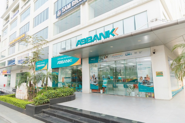 ABBank: Lợi nhuận tăng gần 200% trong 6 tháng, hoàn thành 93% kế hoạch cả năm - Ảnh 1.