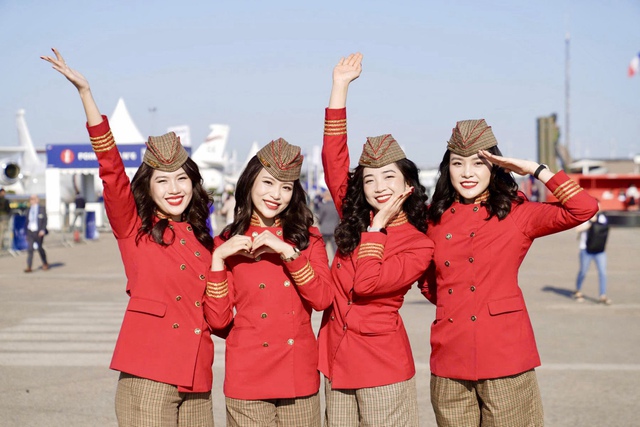 Vietjet vượt kế hoạch kinh doanh, đặt hàng tàu bay lớn, tự phục vụ mặt đất, trúng thầu dự án Long Thành - Ảnh 7.