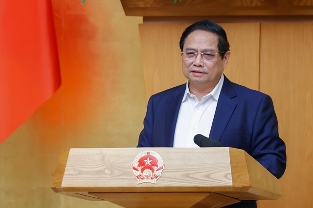 Thủ tướng: Tiến tới năm 2026 điều hành tăng trưởng tín dụng theo công cụ thị trường và gỡ bỏ hạn ngạch - Ảnh 1.