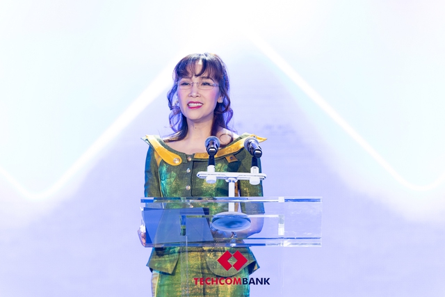 Lãnh đạo HDBank, Techcombank, Masan 'hiến kế' giúp Việt Nam tăng trưởng hai con số - Ảnh 2.