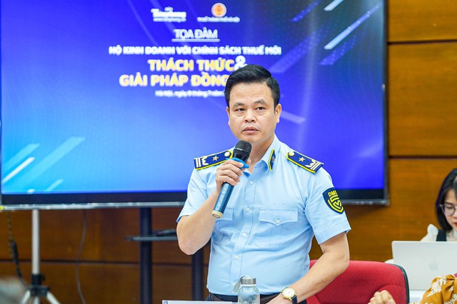 Phó Chi cục trưởng Chi cục Quản lý thị trường TP Hà Nội: Nếu chỉ nghĩ đến việc kinh doanh chộp giật, cơ hội thì sẽ dễ trượt dài vào vi phạm và không thể tồn tại lâu dài trên thị trường - Ảnh 1.