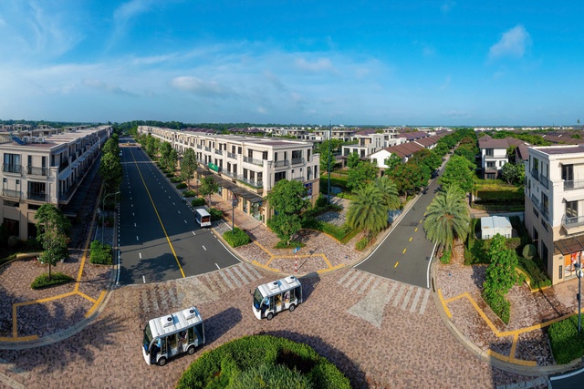 Vành đai 4 Tp.HCM tổng lực thi công, "dẫn sóng" đầu tư bất động sản ào ào đổ về khu vực này chốt booking- Ảnh 6. Vành đai 4 Tp.HCM tổng lực thi công, "dẫn sóng" đầu tư bất động sản ào ào đổ về khu vực này chốt booking- Ảnh 6.