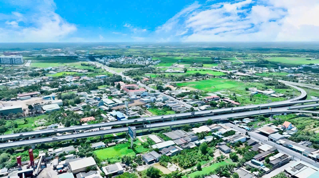 Vành đai 4 Tp.HCM tổng lực thi công, "dẫn sóng" đầu tư bất động sản ào ào đổ về khu vực này chốt booking- Ảnh 4. Vành đai 4 Tp.HCM tổng lực thi công, "dẫn sóng" đầu tư bất động sản ào ào đổ về khu vực này chốt booking- Ảnh 4.