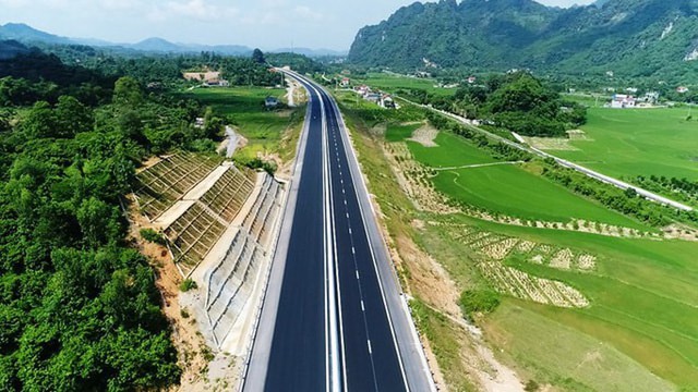 Văn phòng Chính phủ gửi văn bản hỏa tốc về việc xây dựng các hầm đường bộ trên tuyến cao tốc Bắc - Nam phía Đông - Ảnh 1.