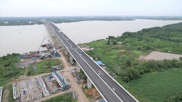 Hôm nay, hơn 8 km đoạn Tân Vạn - Nhơn Trạch thuộc Vành đai 3 TP.HCM gần 7.000 tỷ đồng được khánh thành, sẽ đưa vào khai thác từ ngày 20/8- Ảnh 1. Hôm nay, hơn 8 km đoạn Tân Vạn - Nhơn Trạch thuộc Vành đai 3 TP.HCM gần 7.000 tỷ đồng được khánh thành, sẽ đưa vào khai thác từ ngày 20/8- Ảnh 1.
