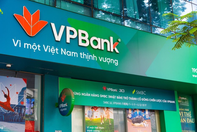 Hai con gái Phó Chủ tịch VPBank đăng ký mua 40 triệu mua cổ phiếu VPB - Ảnh 1.