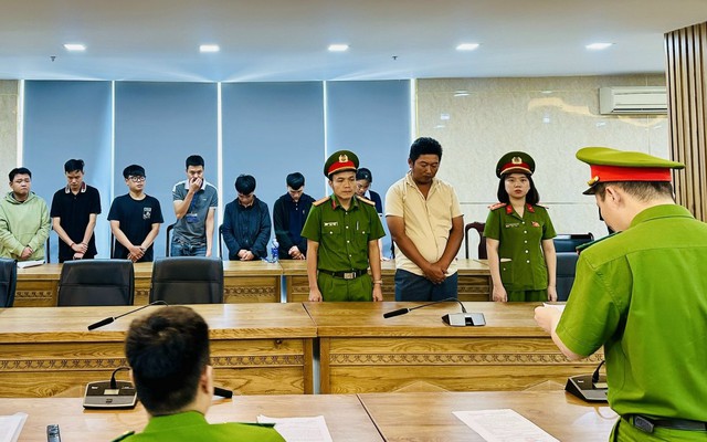 Triệt phá đường dây rửa tiền quy mô 30.000 tỷ đồng: Khởi tố thêm 20 bị can - Ảnh 1.