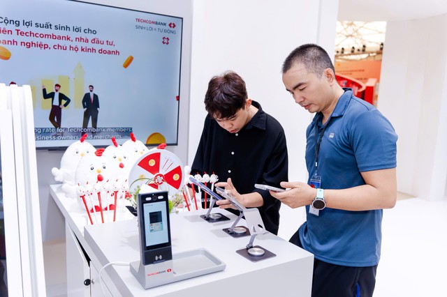 Techcombank ghi dấu ấn tại "Triển lãm thành tựu đất nước" - Ảnh 3.