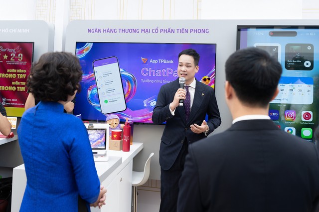 TPBank tiên phong liên kết tài khoản an sinh xã hội trên VNeID, hòa nhịp cùng hành trình 80 năm Quốc khánh - Ảnh 1.