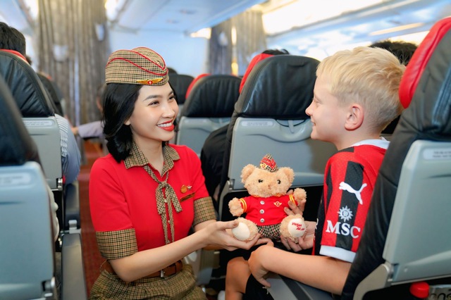 Vietjet bứt 6 tháng đầu năm 2025: Doanh thu, lợi nhuận tăng trưởng vượt bậc, đơn đặt hàng tàu bay kỷ lục, khởi công dự án Long Thành - Ảnh 1.