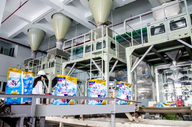 Hóa chất Đức Giang đặt mục tiêu lãi 880 tỷ đồng trong quý III/2025- Ảnh 1. Hóa chất Đức Giang đặt mục tiêu lãi 880 tỷ đồng trong quý III/2025- Ảnh 1.