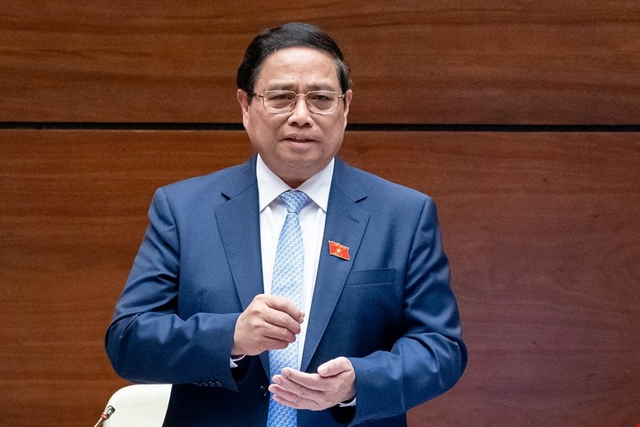 Thủ tướng yêu cầu NHNN khẩn trương xây dựng lộ trình, thí điểm bỏ room tín dụng từ năm 2026 - Ảnh 1.