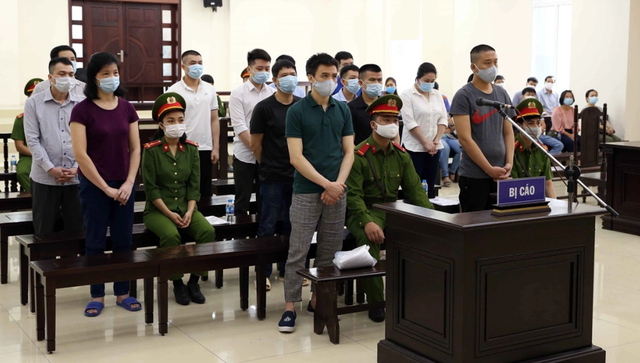 Tuyên án nhóm lãnh đạo doanh nghiệp giúp sức Công ty Nhật Cường buôn lậu điện thoại - Ảnh 1.