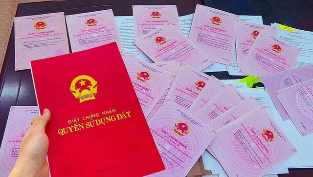 3 trường hợp sẽ mất nhiều tiền hơn khi làm sổ đỏ từ 2026: Ai thuộc nhóm này hãy chuẩn bị tài chính sớm- Ảnh 1.