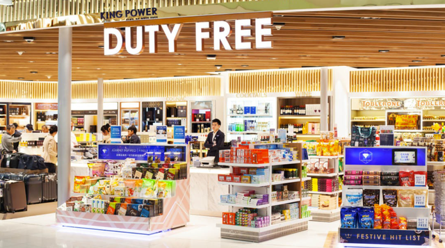 Bộ Tài chính đề xuất sửa đổi quy định về việc mua hàng miễn thuế - Ảnh 1.