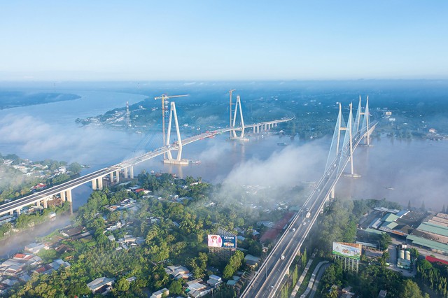 Có gì đặc biệt ở cầu dây văng 5.000 tỷ phía Nam, hoàn toàn do người Việt xây, nhiều lần được Thủ tướng khen to đẹp hơn nhưng suất đầu tư chỉ bằng nửa cầu cũ - Ảnh 1.