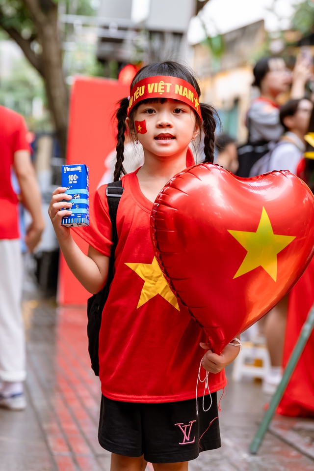 Vinamilk cùng Việt Nam rực rỡ trong ngày hội non sông - Ảnh 10.