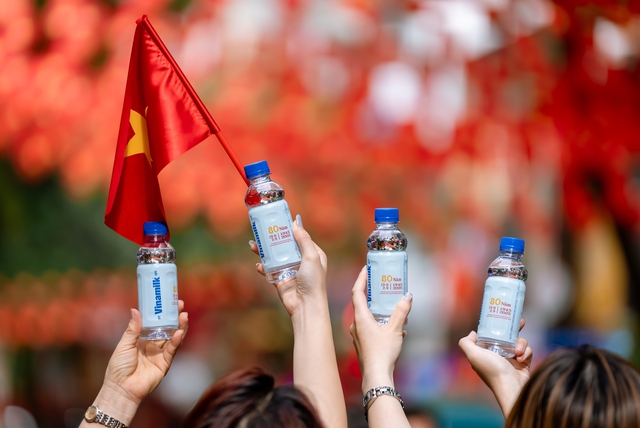 Vinamilk cùng Việt Nam rực rỡ trong ngày hội non sông - Ảnh 11.