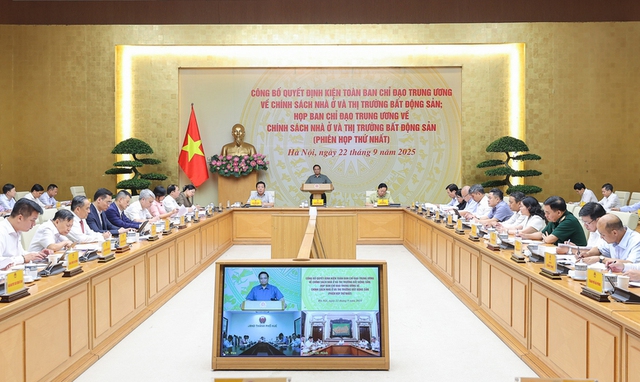 Tổng Giám đốc VPBank: Thị trường bất động sản đã tưng bừng hơn rất nhiều so với một năm trước, chưa bao giờ lãi suất thấp như bây giờ - Ảnh 1.