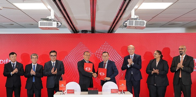 Chính thức ra mắt công ty Bảo hiểm Nhân thọ của Techcombank, tiếp tục chiến lược khác biệt toàn diện - Ảnh 3.