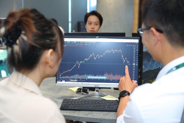 Thông qua quy chế rút ngắn thời gian niêm yết sau IPO - Ảnh 1.