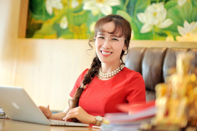Xem chữ ký "đáng giá nghìn tỷ" của Tỷ phú Phạm Nhật Vượng cùng ông Trịnh Văn Quyết, Đỗ Anh Dũng và Bầu Hiển - Ảnh 7.