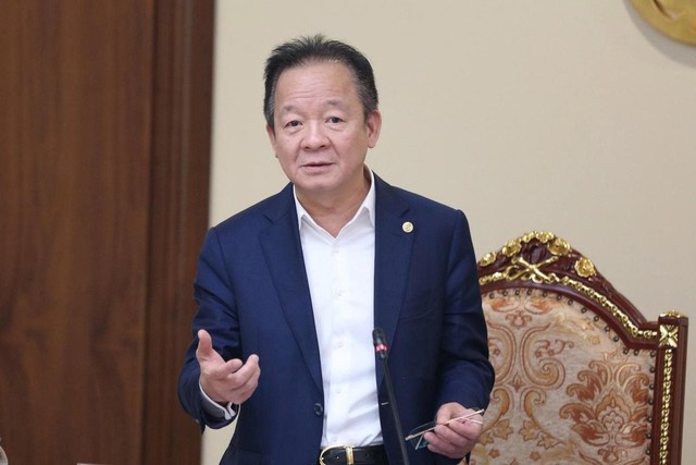 Xem chữ ký "đáng giá nghìn tỷ" của Tỷ phú Phạm Nhật Vượng cùng ông Trịnh Văn Quyết, Đỗ Anh Dũng và Bầu Hiển - Ảnh 5.